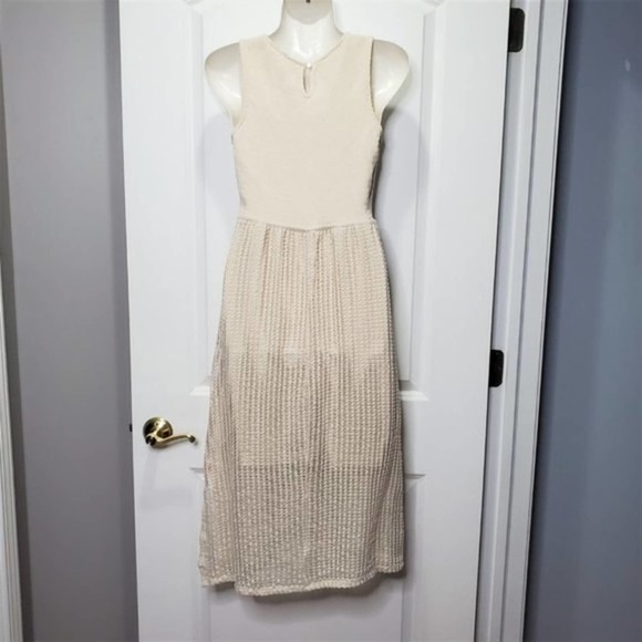 *SOLD* Maurices Ivory Sleeveless Lined Crochet Dress M - Picture 2 of 8